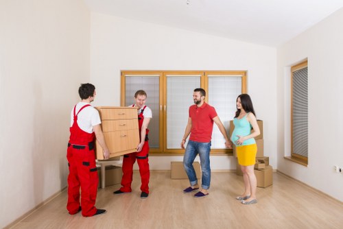Packing and moving support for a Barbican removal van service