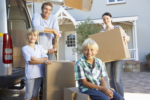 Packing and moving preparation for a Barbican local removal service